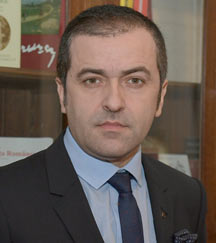 Mirel Taloș 